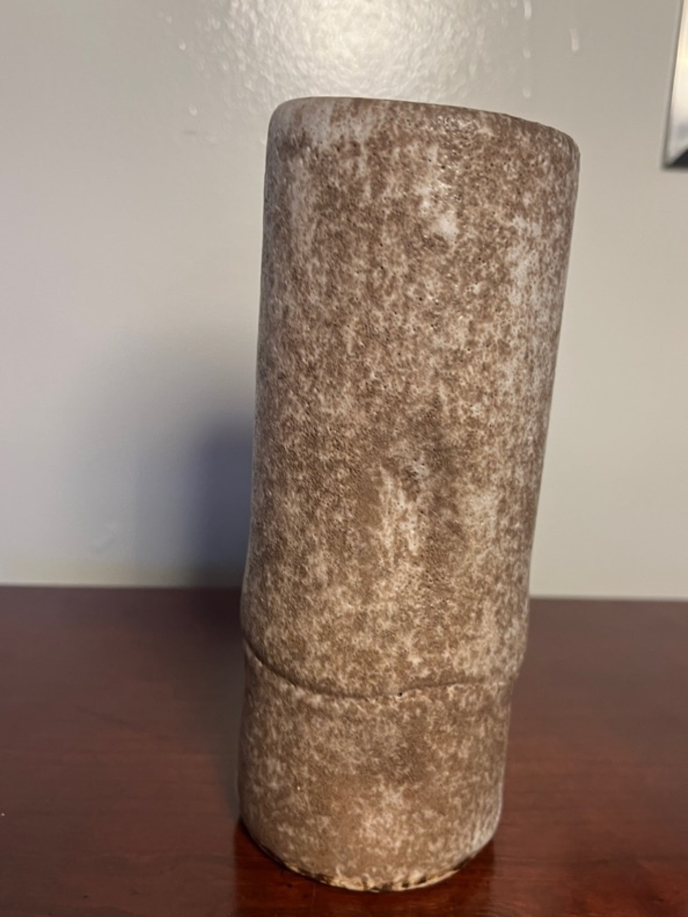 McCarty Pottery signed Vintage Brown and White Bamboo Ceramic Bud Vase 6.5 tall - Picture 3 of 7